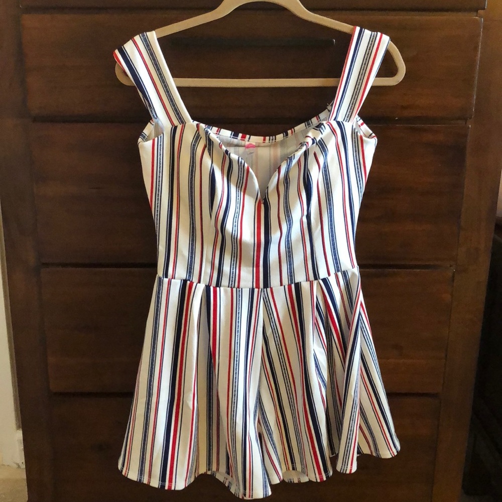 Romper - Picture 3 of 7